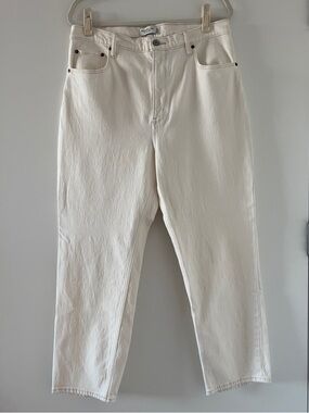 A&F Cream High-Rise Straight Cropped Jeans